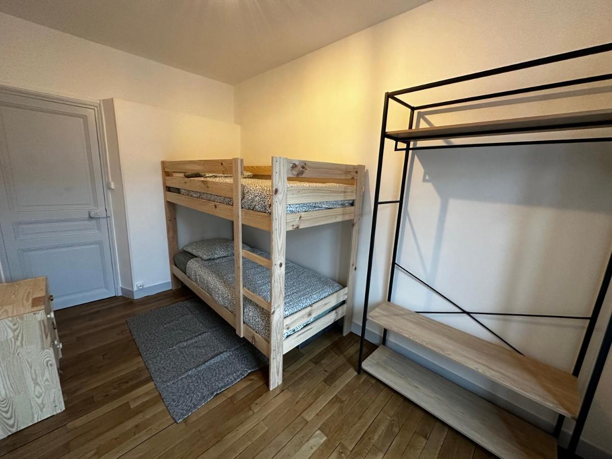 Belle Maison De Ville Au Coeur Du Village De Montagne Vic-sur-Cère Eksteriør billede
